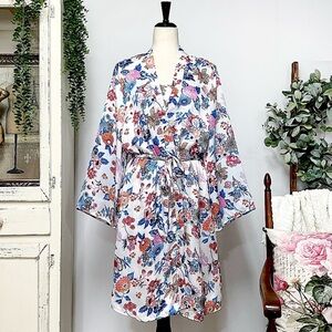 NWT! Tolani Collection Chemise and Wrap Robe Set